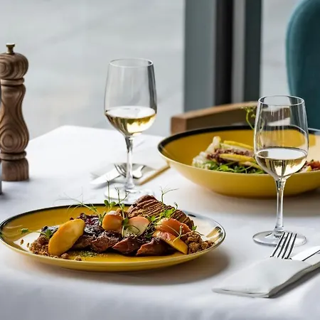 Sopotorium & Medical Готель